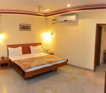 Hotel Raya'S Annexe-1 Kumbakonam Exterior foto