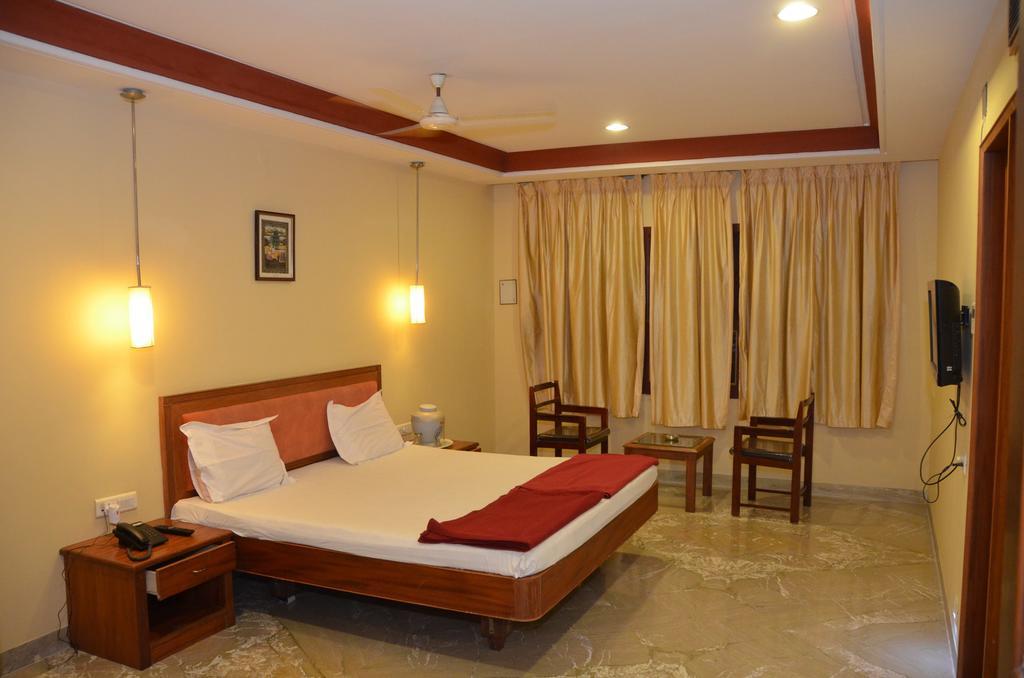 Hotel Raya'S Annexe-1 Kumbakonam Exterior foto